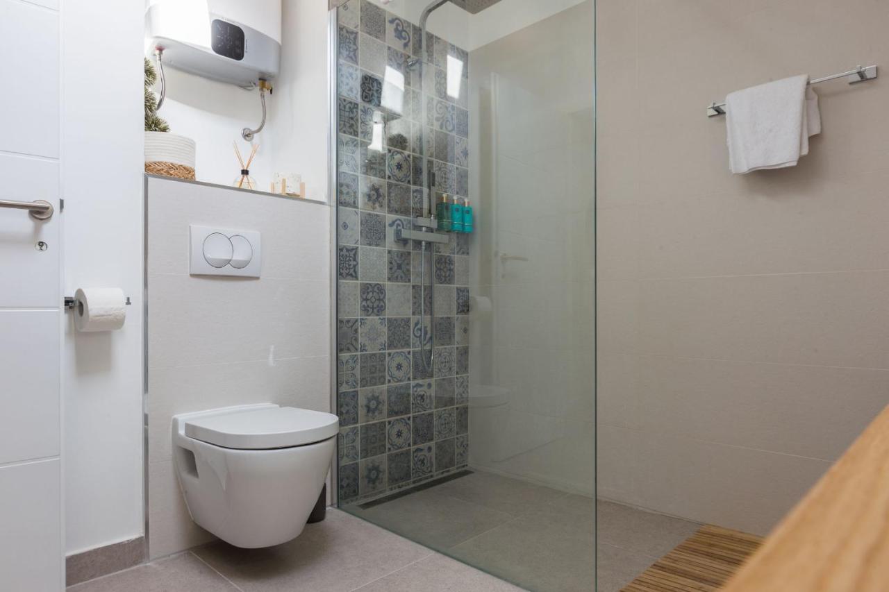Kuki Apartment With Balcony 자다르 외부 사진