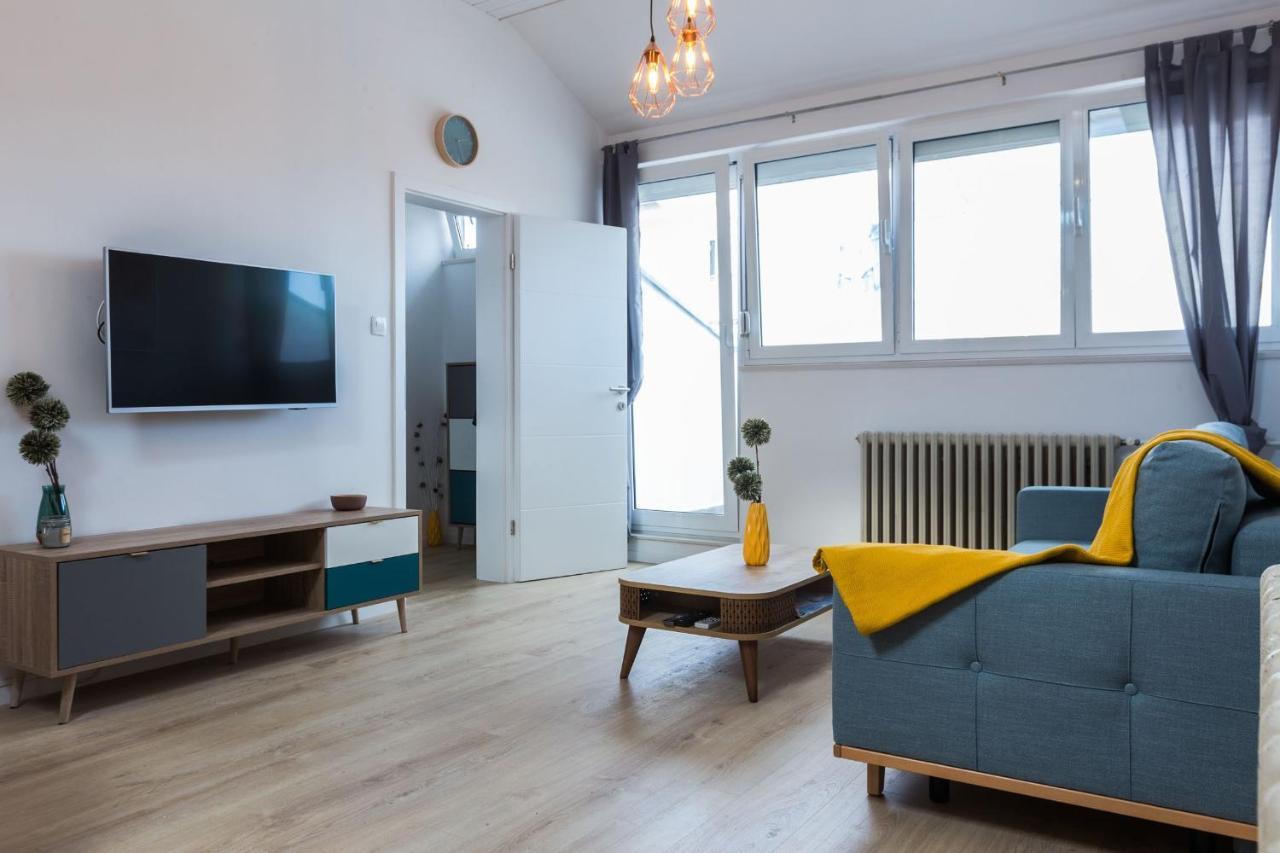 Kuki Apartment With Balcony 자다르 외부 사진