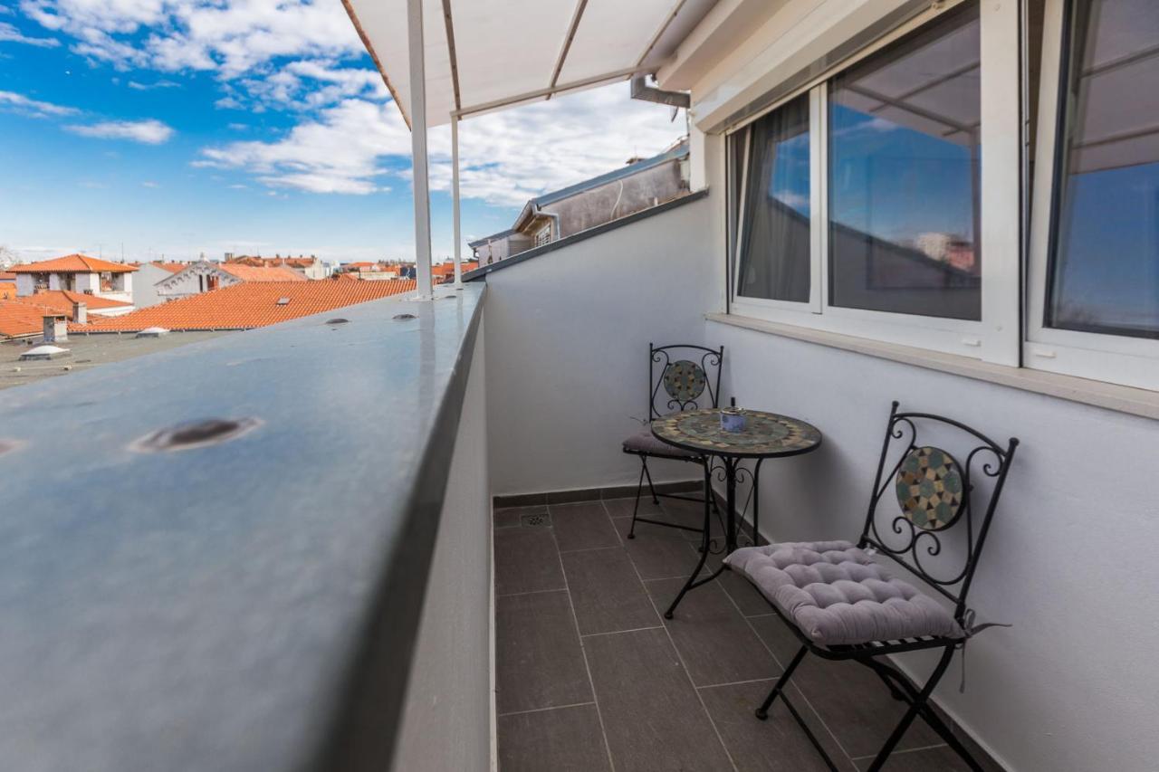 Kuki Apartment With Balcony 자다르 외부 사진