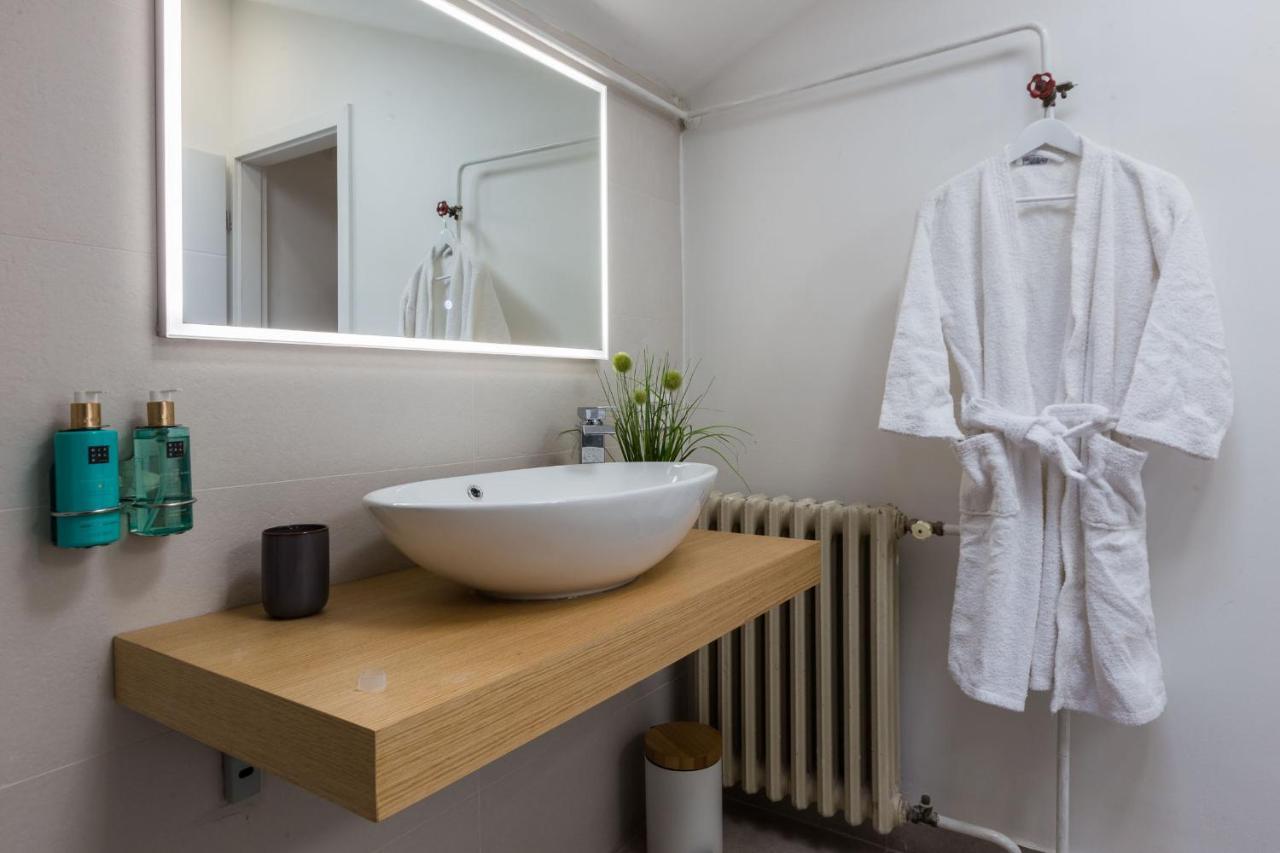 Kuki Apartment With Balcony 자다르 외부 사진