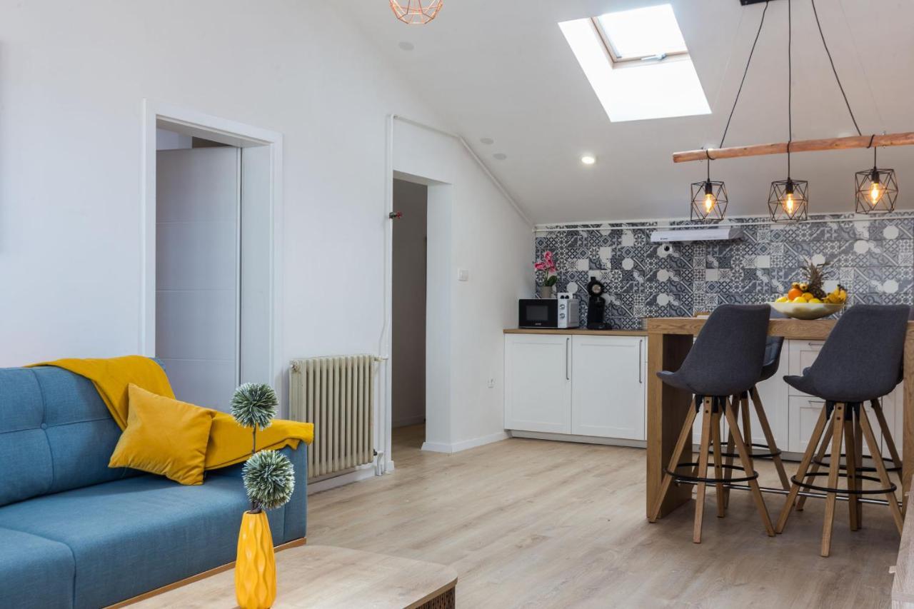 Kuki Apartment With Balcony 자다르 외부 사진